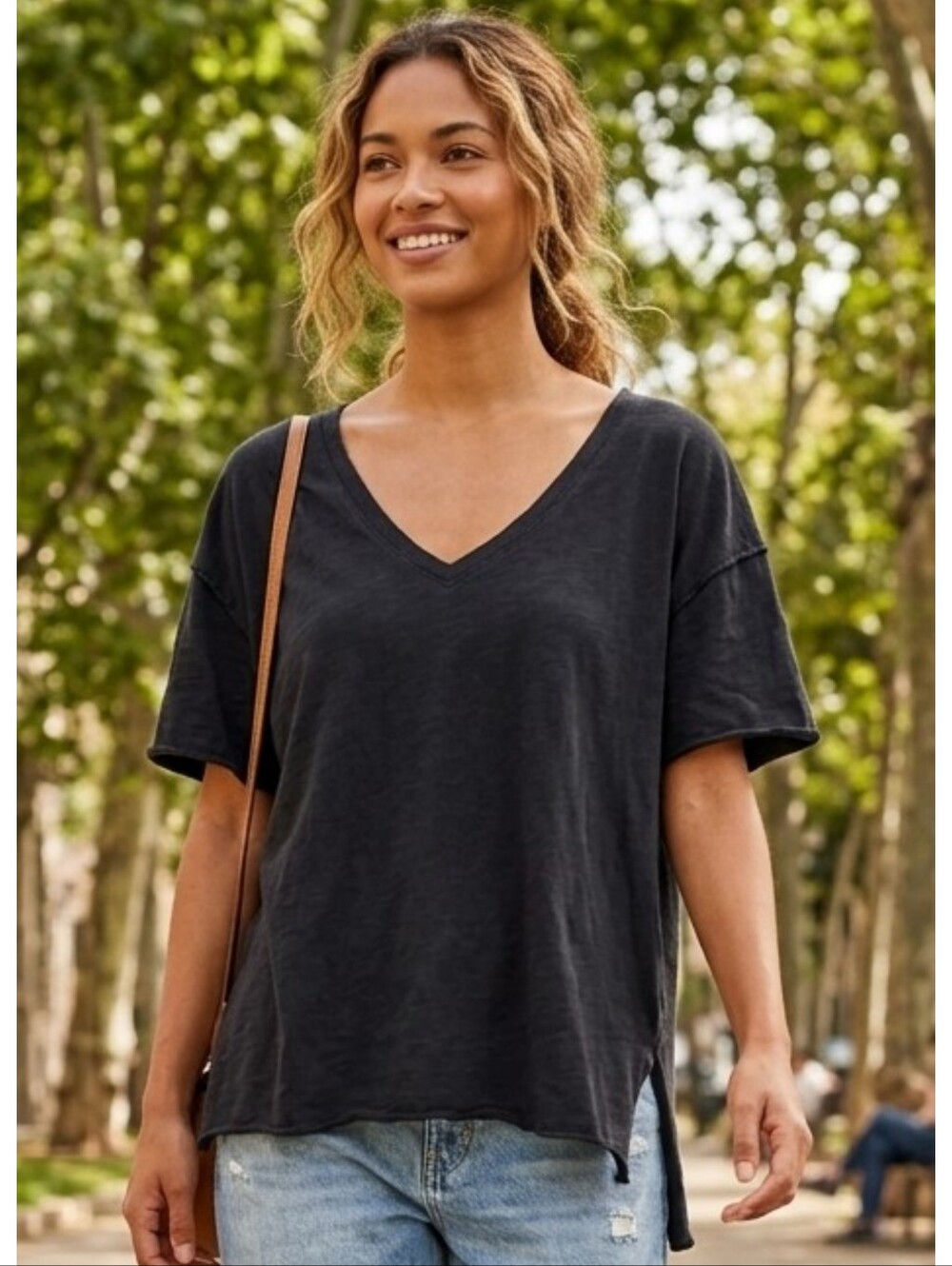 Torrid Relaxef Fit V-neck Tee Black Size 00 (M/10)